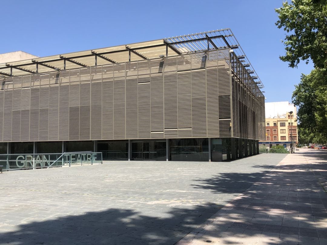 Gran Teatre, ubicación del actual mercado ambulante