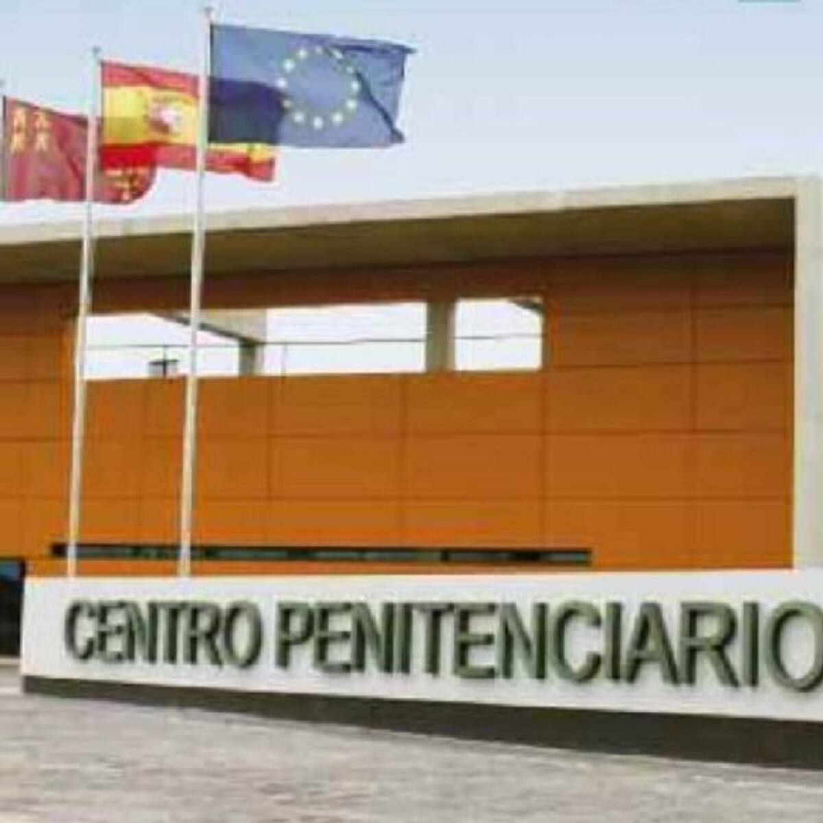 Un preso mata a su compañero de celda en la cárcel de Campos del Río