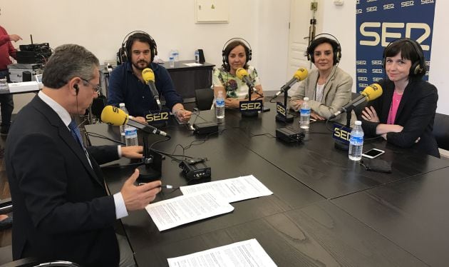 Salomón Hachuel, Manuel Jabois, Pepa Bueno, Carmen Baena Sánchez y Arancha Ruiz