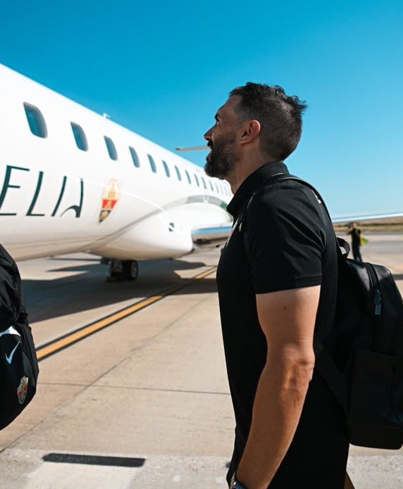 Eder Sarabia quiere volar muy alto con el Elche, donde asegura que es muy feliz