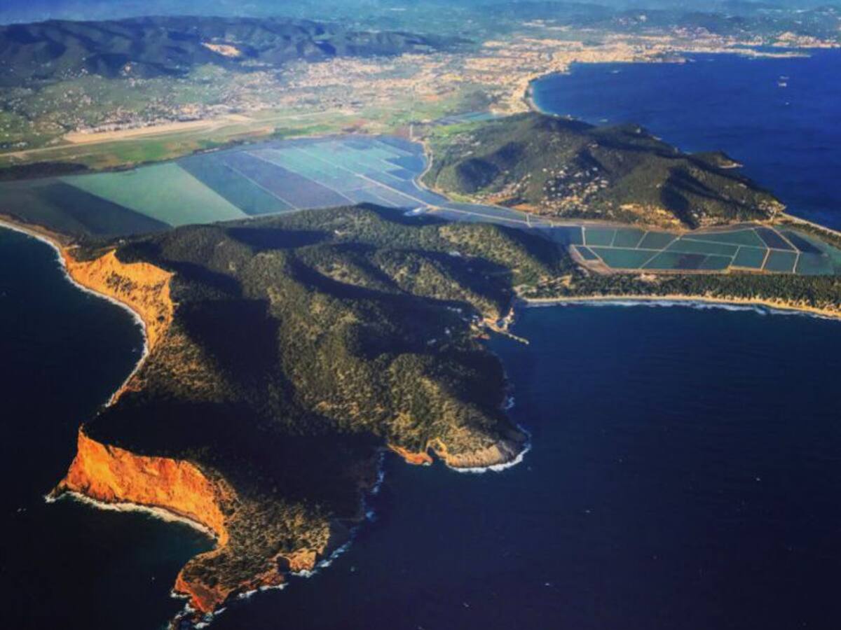 Ibiza es la novena ciudad más 'cool' para viajar este año