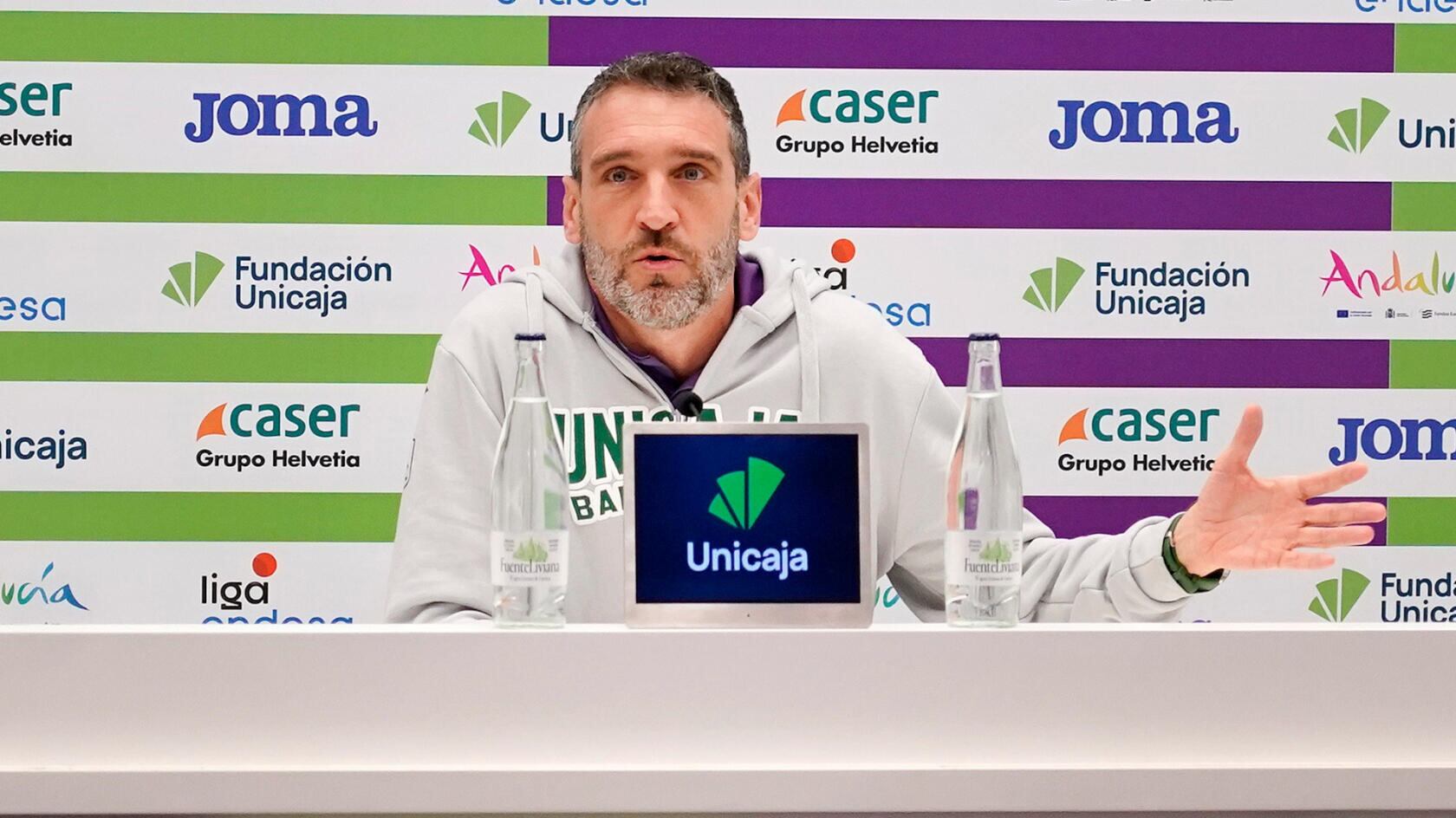 Ibon Navarro, en la sala de prensa del Martín Carpena