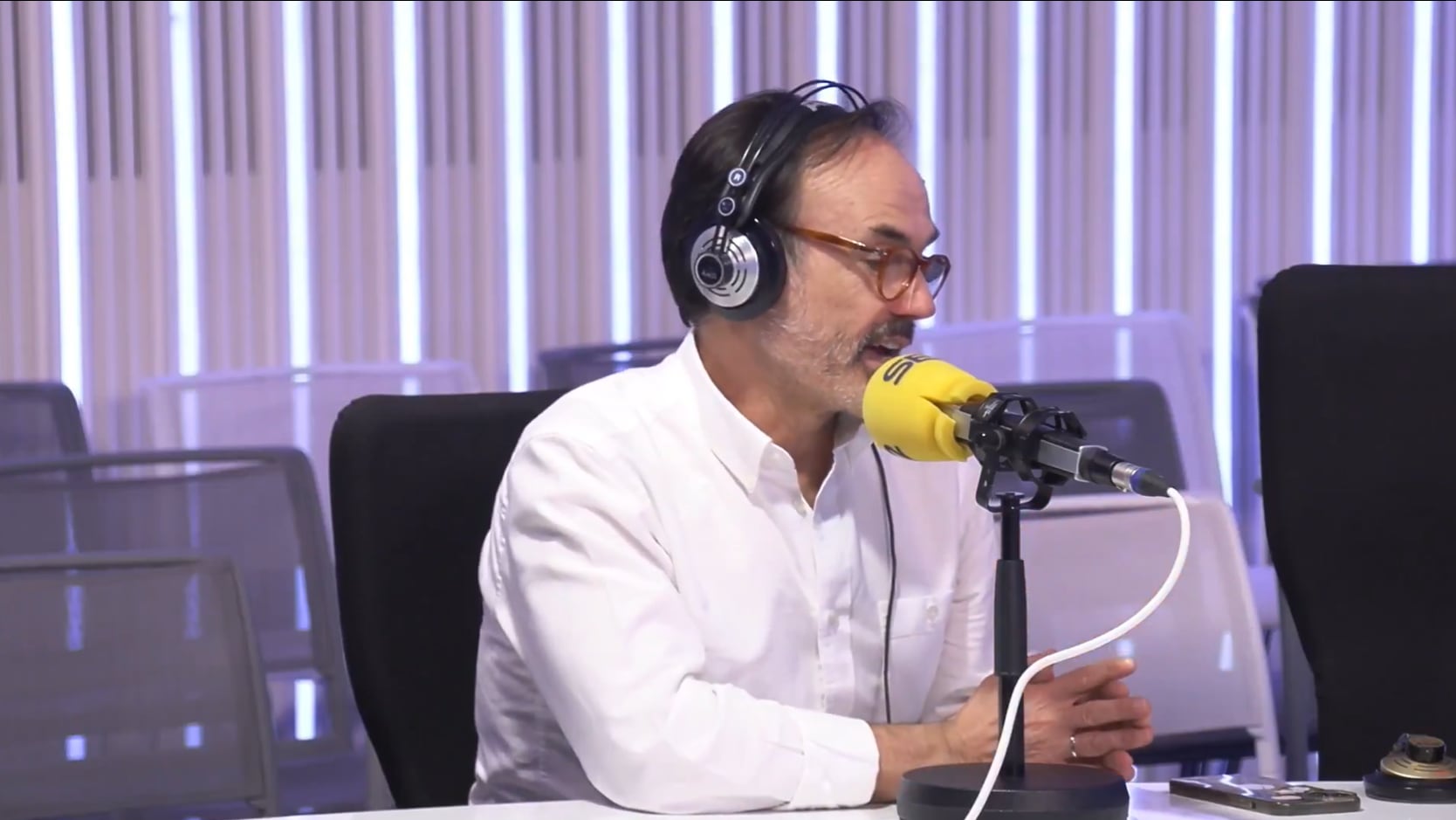 El periodista Fernando Garea, durante una de sus intervenciones este jueves en 'Hora 25'.