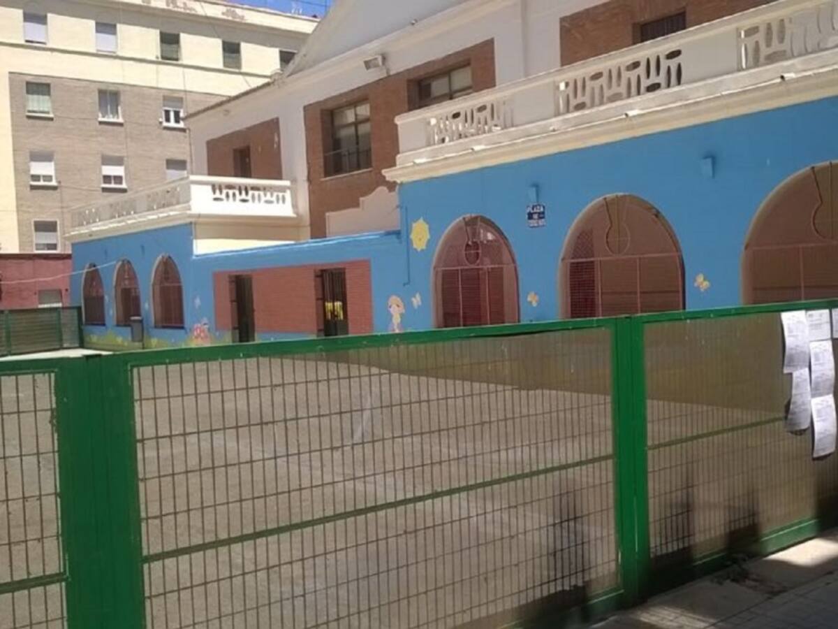 El centro de migrantes de Ayora provoca dimisiones en la asociación vecinal