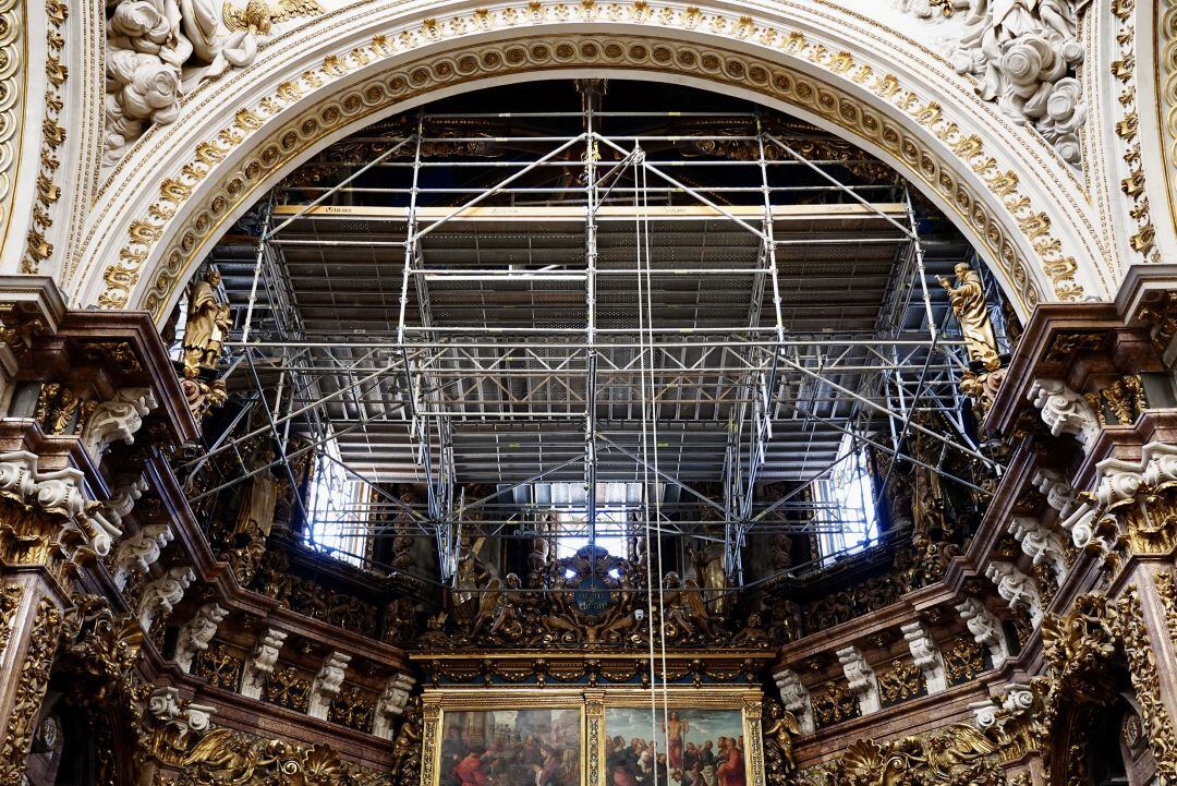 Plataforma instalada en la Catedral de València