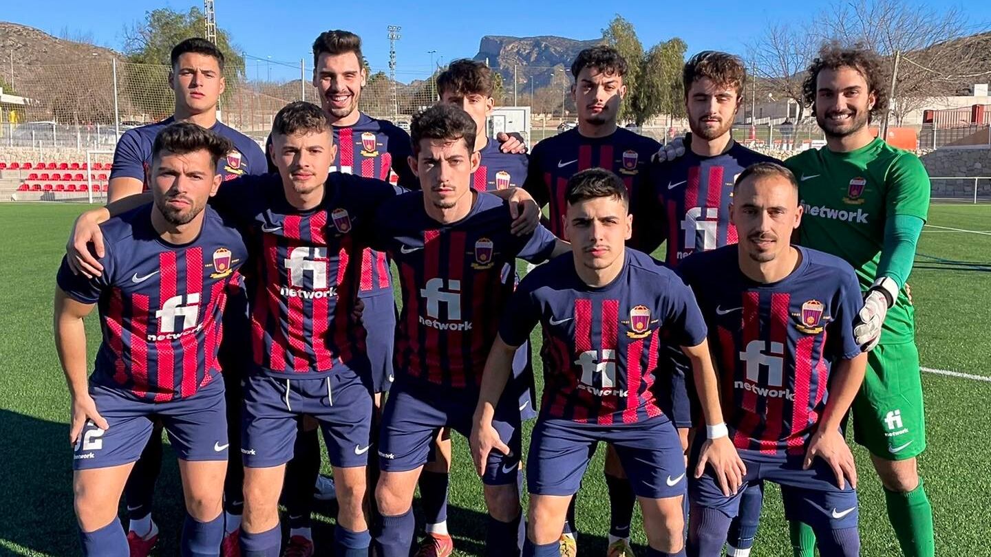 El Eldense B mete la directa