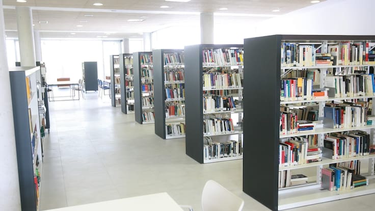 Elisa Miguel, concejala de Cultura de Tres Cantos, nos habla de las actividades por el Día del Libro 2026