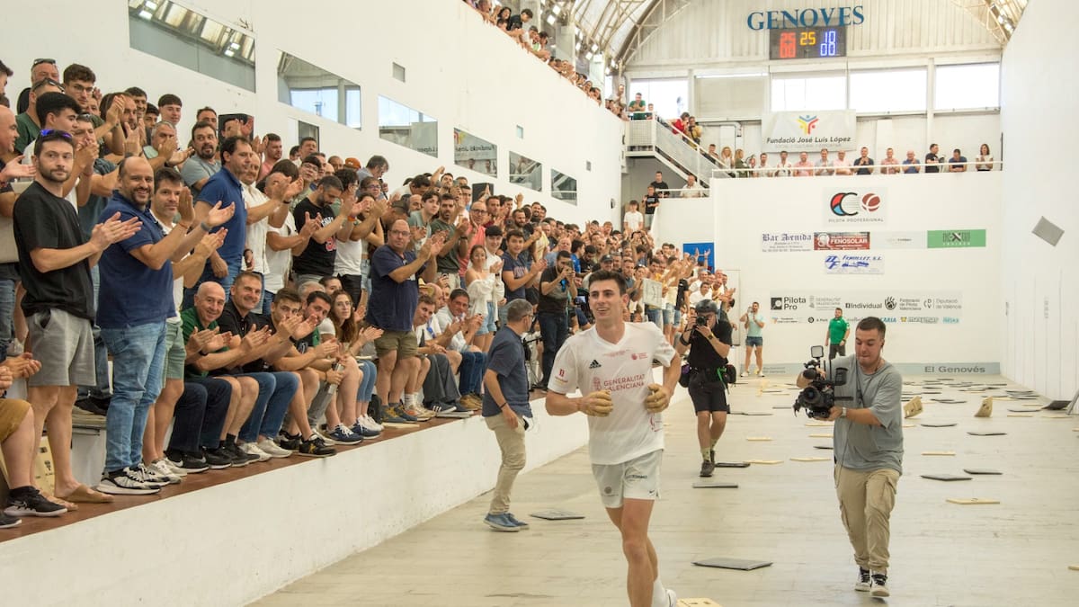 Entrevista al pilotari de El Genovés, Tonet IV