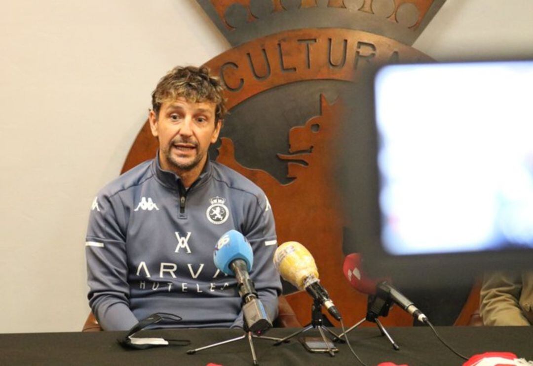 Idiakez, durante su presentación como entrenador culturalista