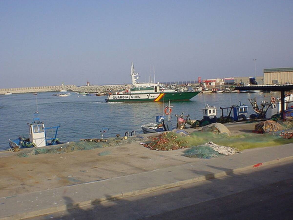 Un helicóptero se estrella a siete millas de El Burgo en La Línea y deja un herido y un desaparecido