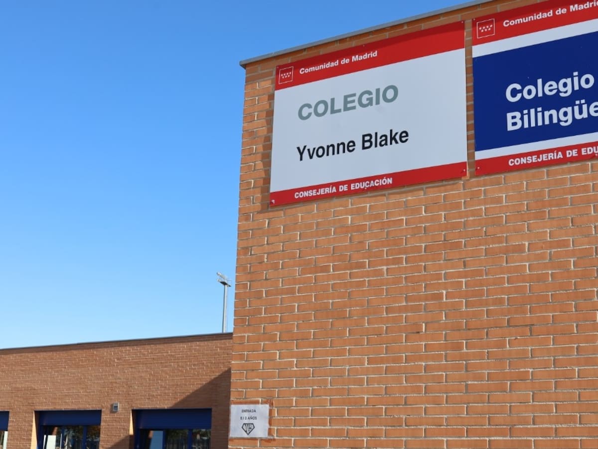 Fuenlabrada teme que el colegio Yvonne Blake no esté terminado en septiembre tras un mes con la obra parada