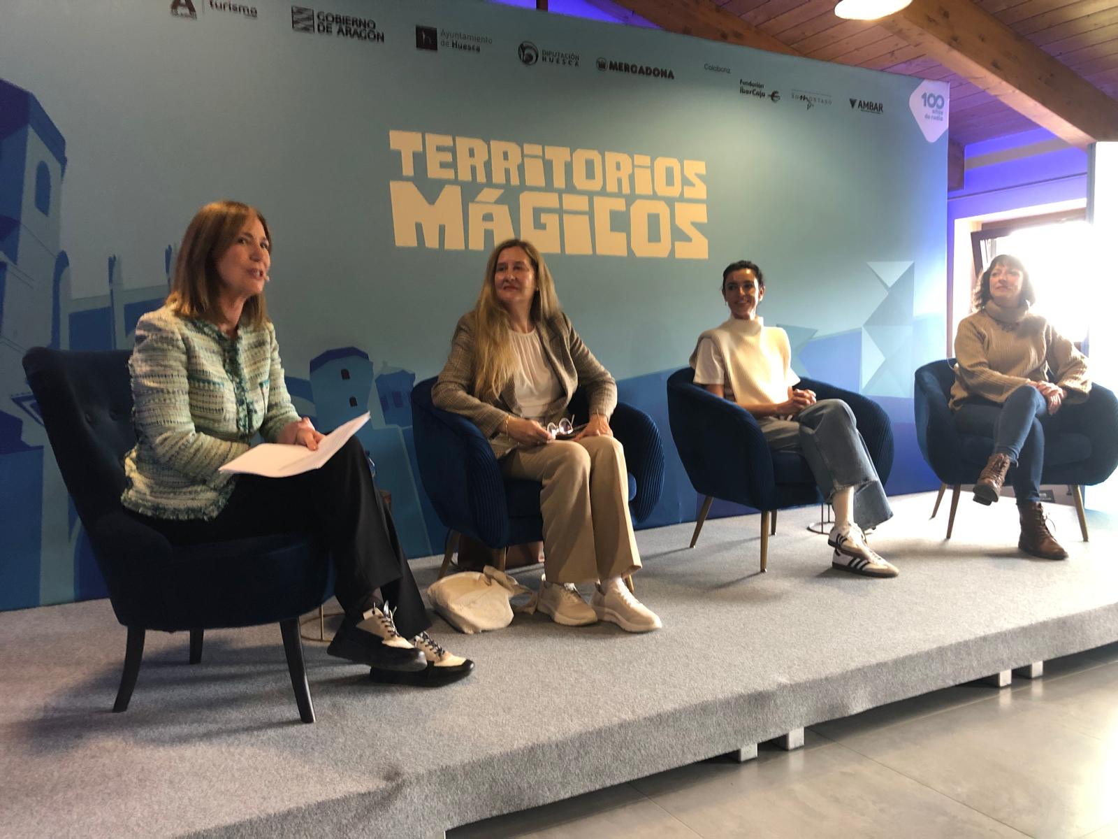 El reino de los cielos. Paisajes de Huesca en el cine y en la literatura. Mesa de diálogo con Luz Gabás, Blanca Romero y Estela Rasal