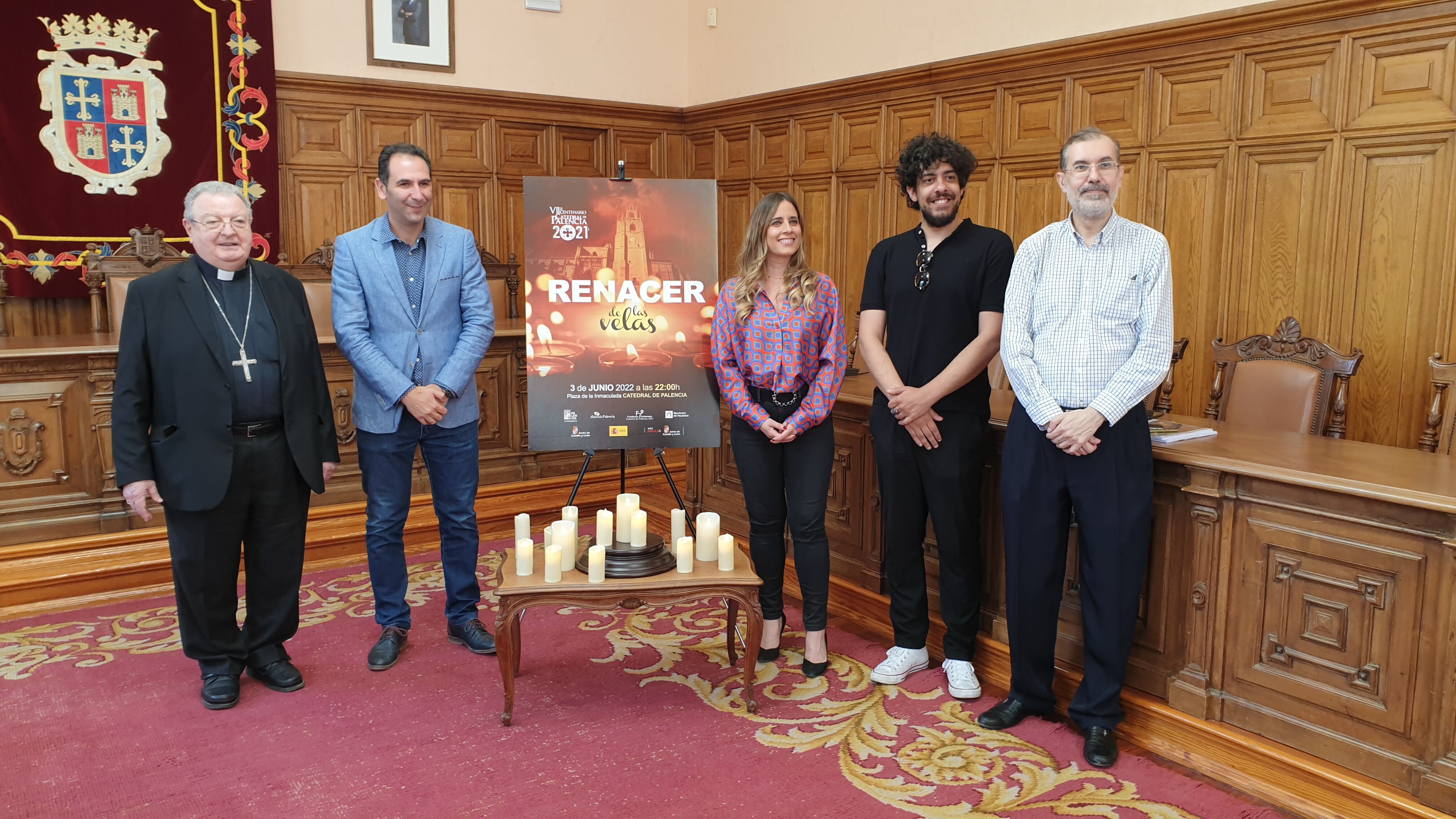 Palencia rinde homenaje a la Catedral por su VII Centenario a través de la palabra de los vecinos en «Renacer de las velas»