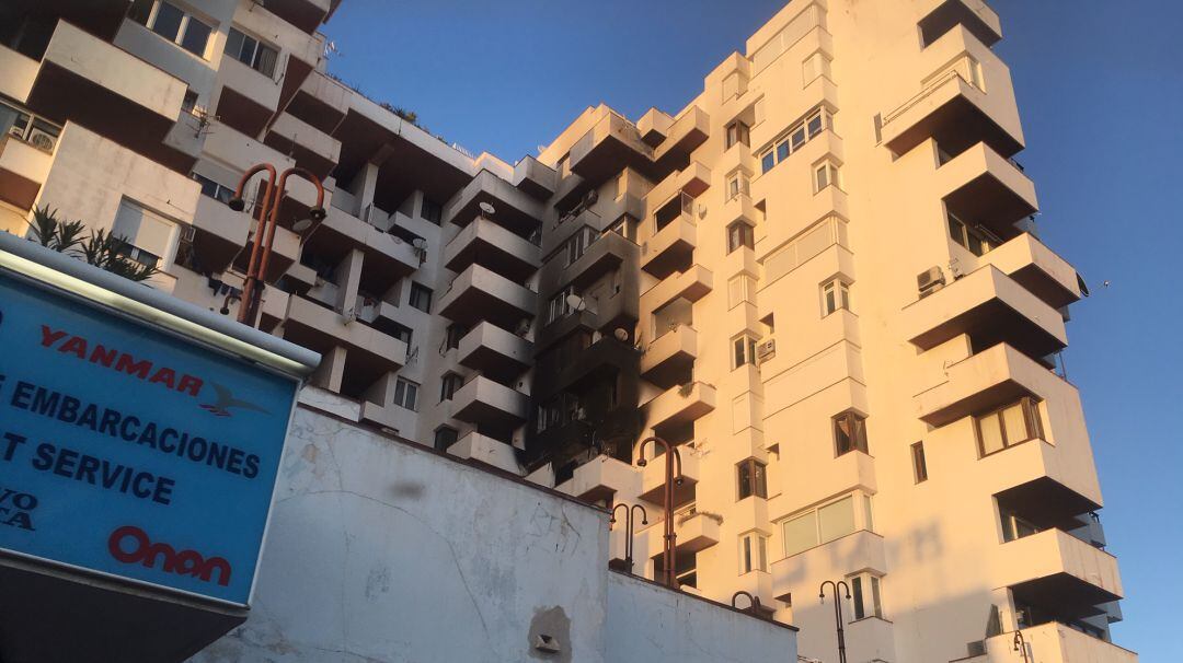 Imagen del edificio tras el incendio