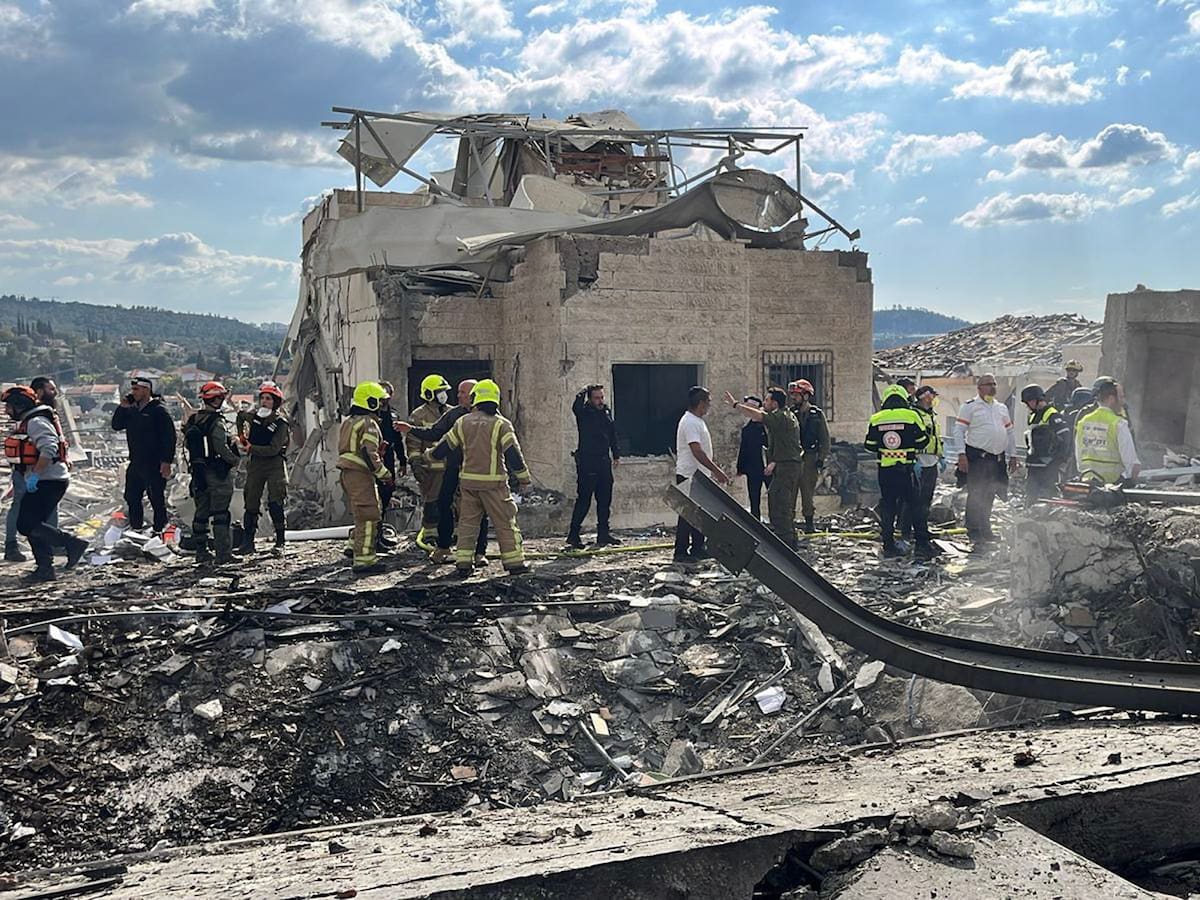 Medio centenar de malagueños, atrapados en Oriente Medio por la escalada bélica