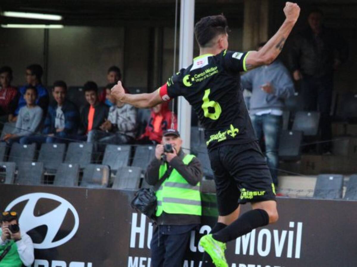 Un gol a balón parado da la victoria al Efesé ante al Badajoz en un partido gris (1-0)