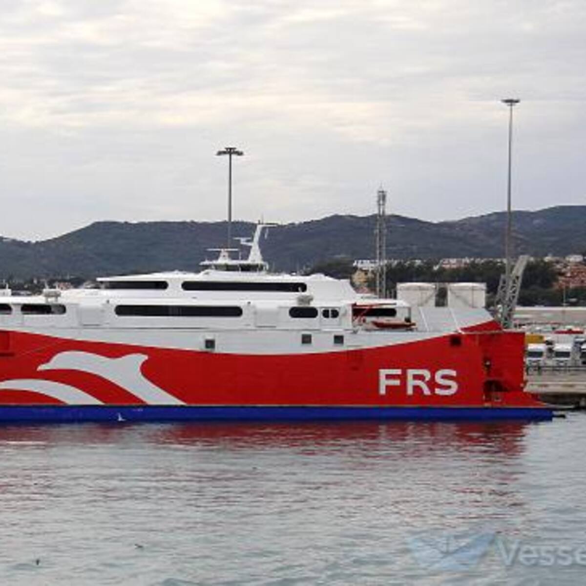FRS/DFDS deja de operar en Tarifa, finalmente el ERE afecta a 95 trabajadores
