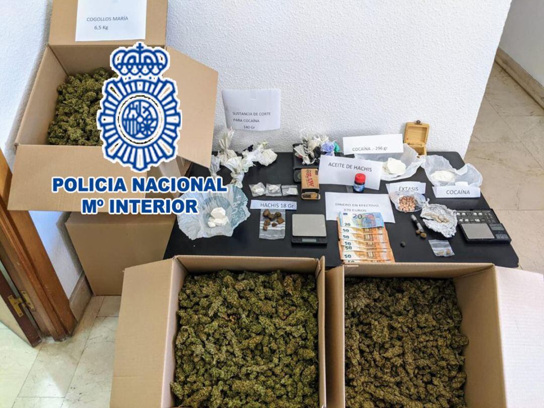 Material incautado por los agentes