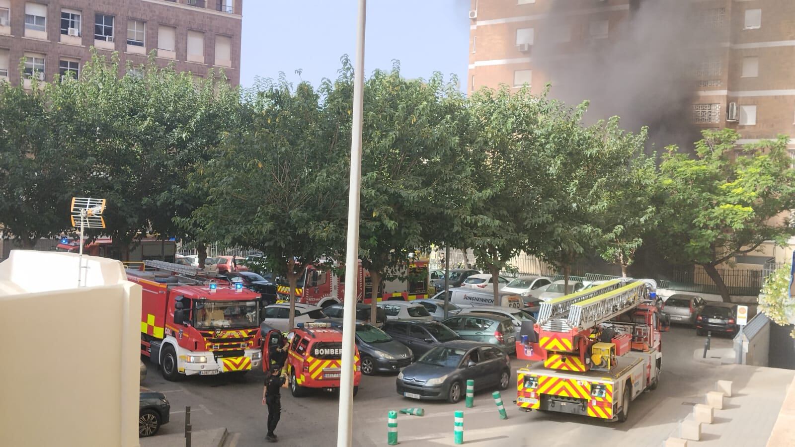 Incendio en un garaje junto a la Audiencia Provincial de Murcia