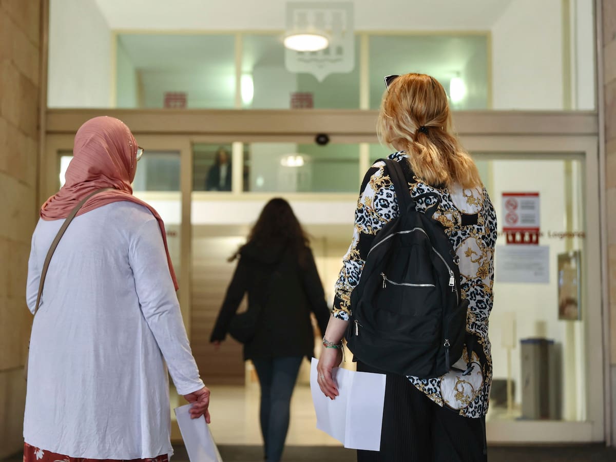 Los abogados que tramitan la regularización de migrantes esperan rapidez administrativa: pueden tardar tres meses