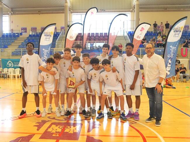 Subcampéon Real Madrid.