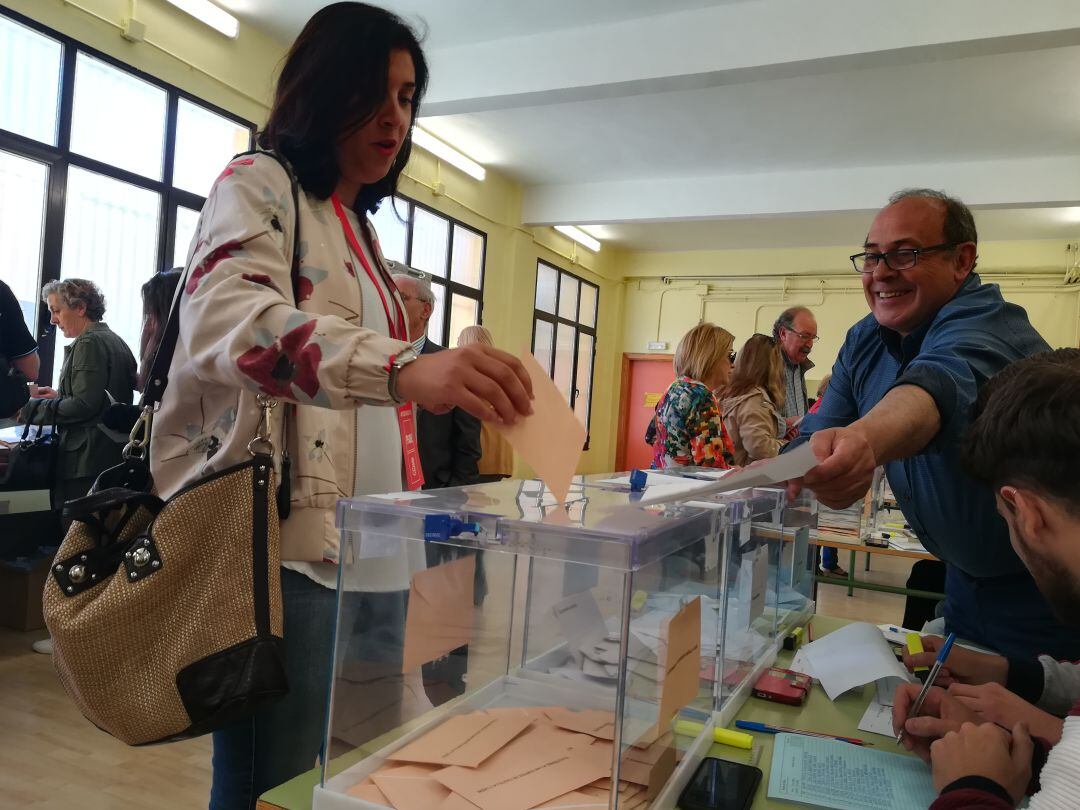 Mar Alcalde votando el pasado domingo