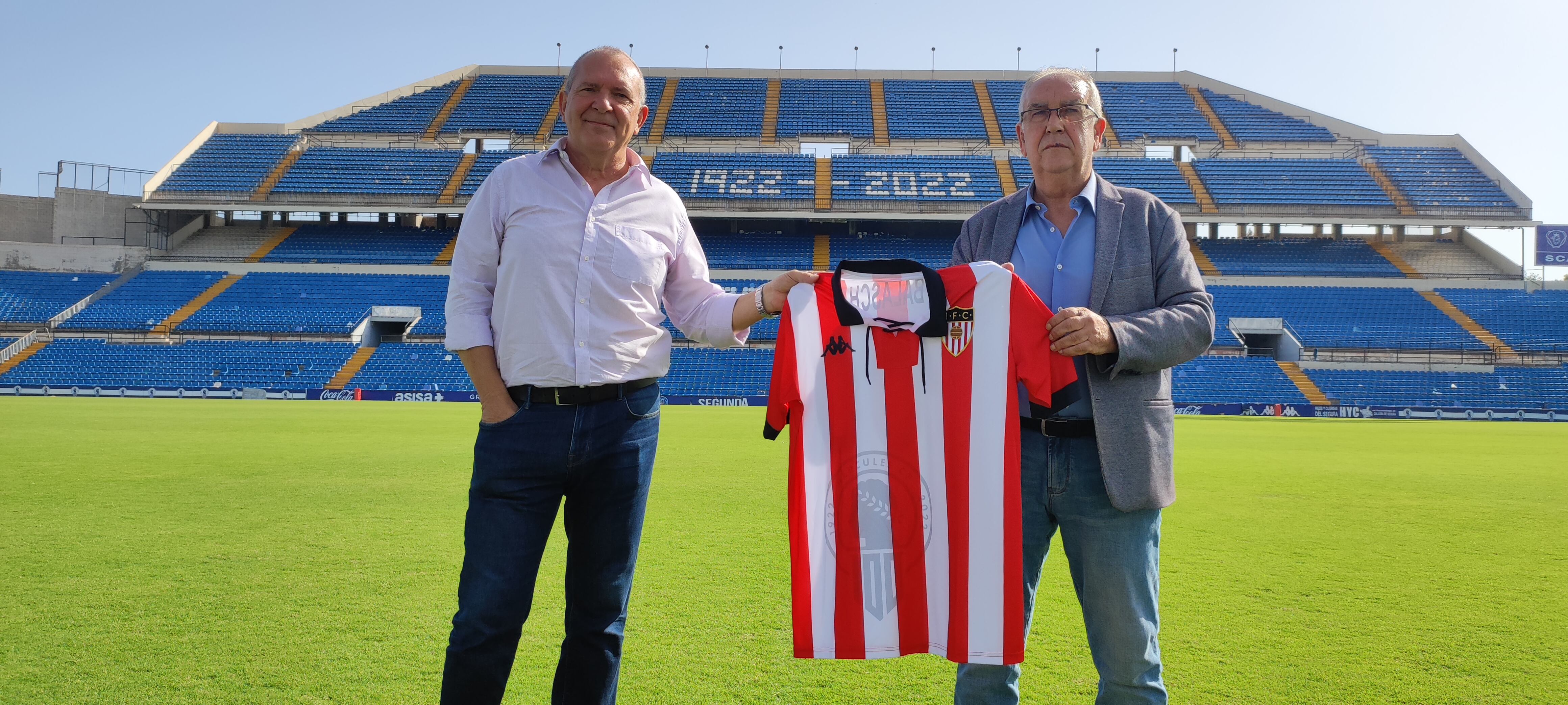 Manolo Jiménez y Quique Hernández, exentrenadores del Hércules CF, presentación partido Leyendas