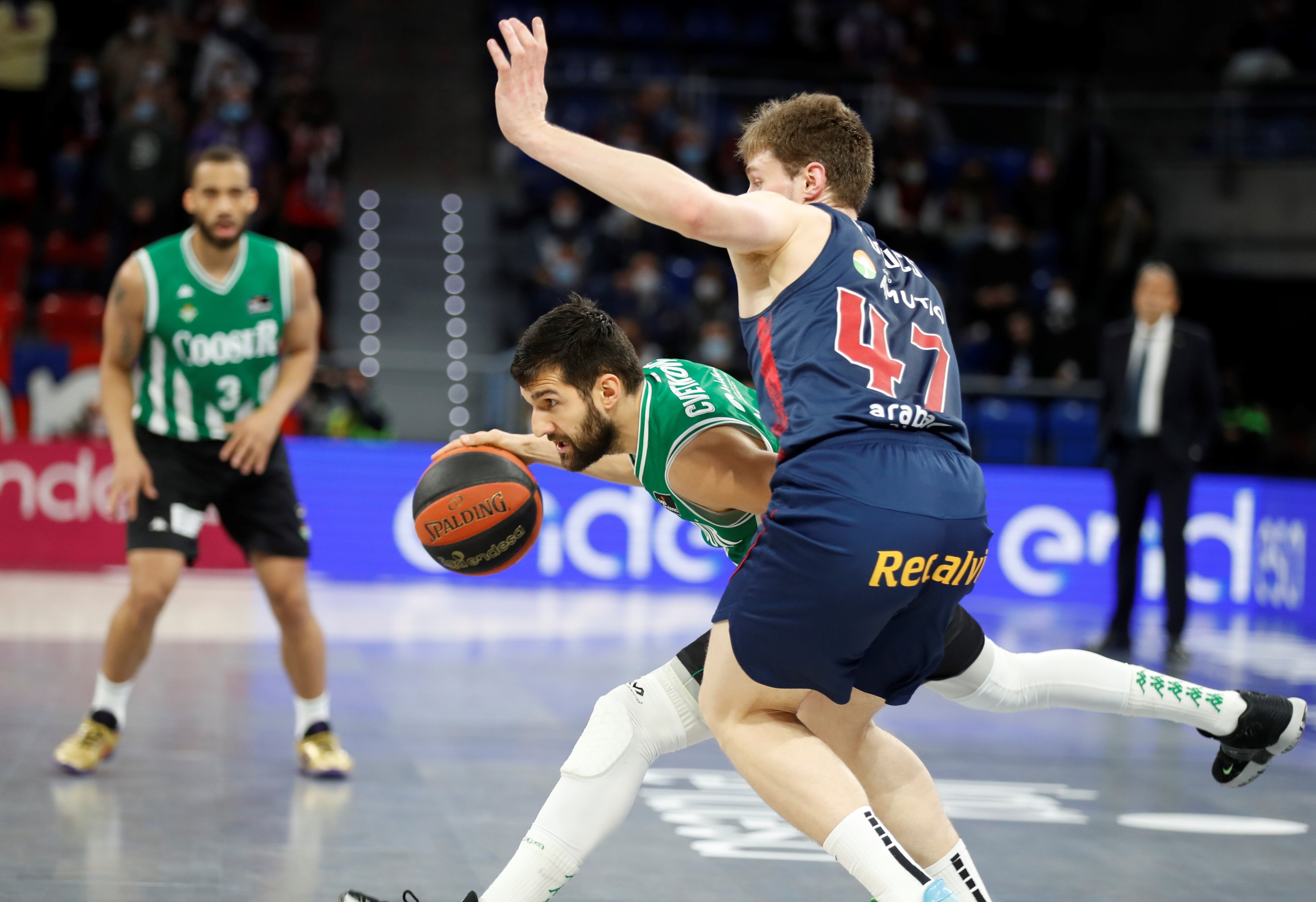 Kurcus en labores defensivas