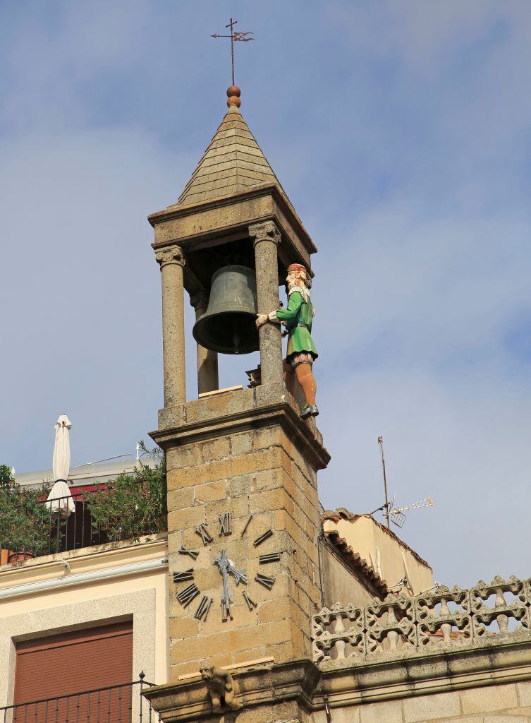 Bell tower Ayuntamiento town hall Abuelo Mayorga figure, Plasencia, Caceres province, Extremadura, Spain. (Photo by: Geography Photos/Universal Images Group via Getty Images)