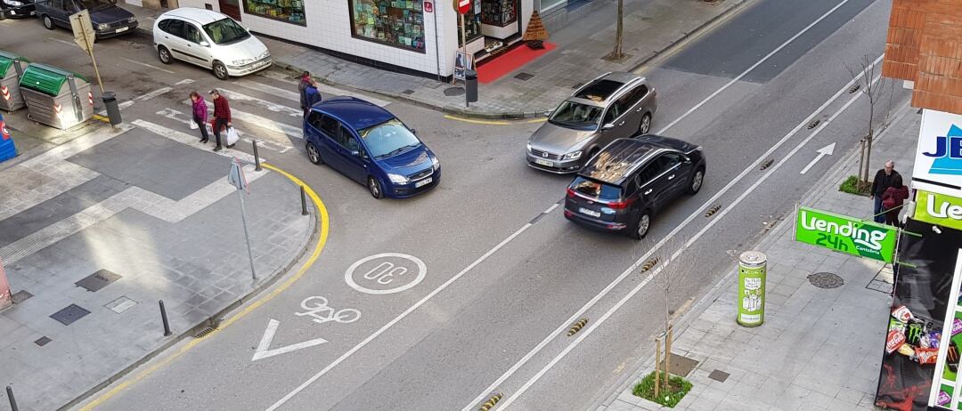 El carril a su paso por José Posada Herrera