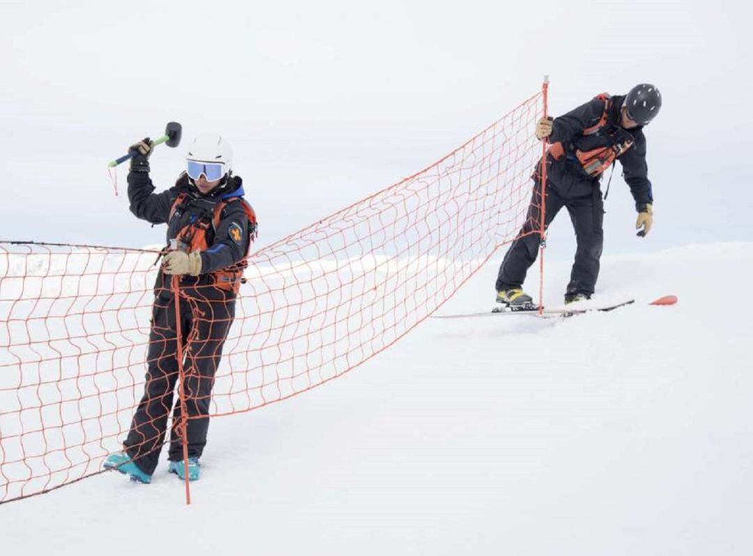 Pisters trabajando en una estación de esquí
