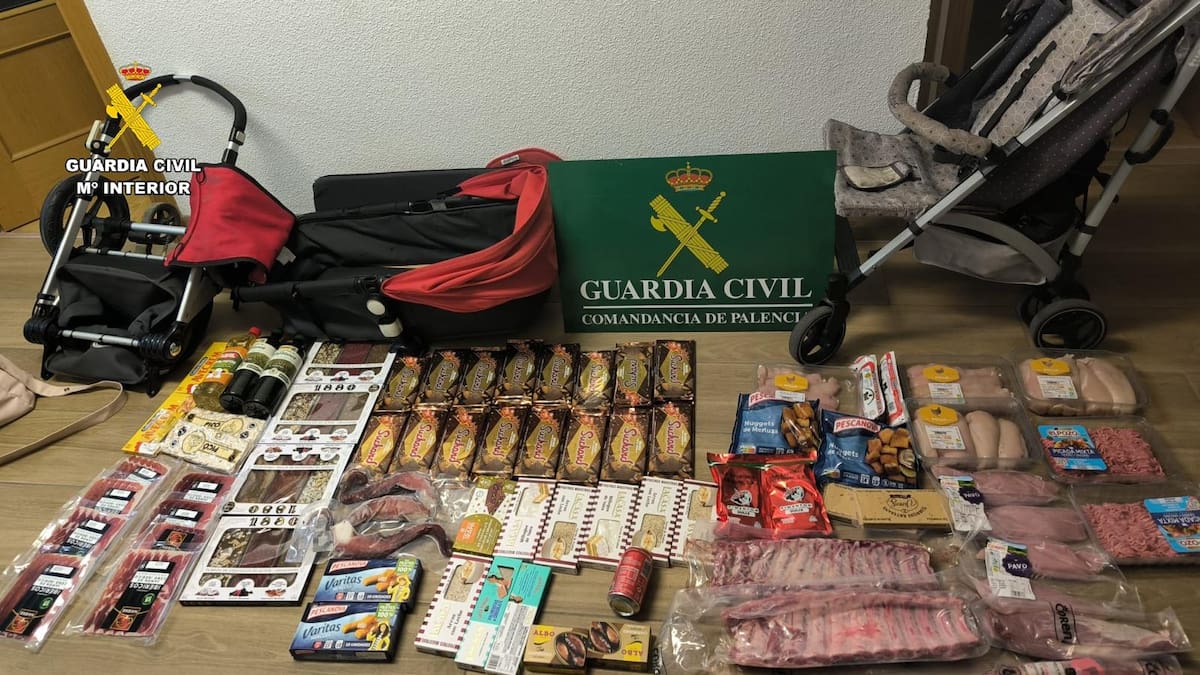 Cuatro miembros de una familia investigados por hurtos en supermercado usando un carrito de bebé