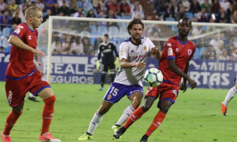 Buff, en una imagen del partido de la primera vuelta, será la novedad en la alineación del Real Zaragoza