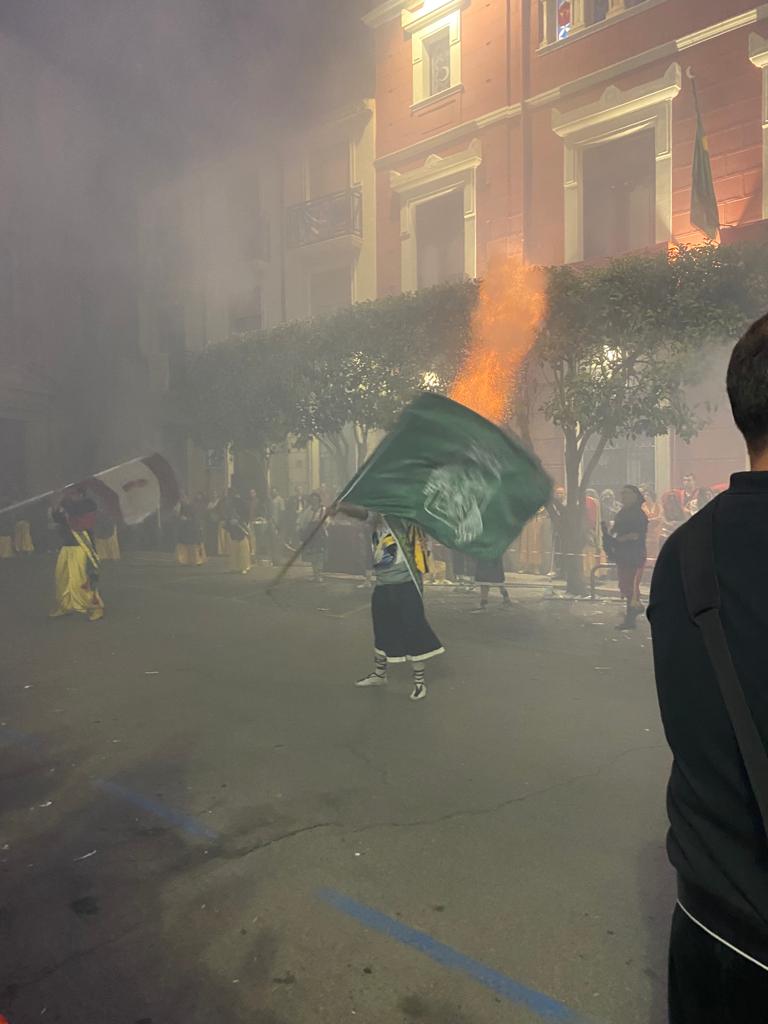 Francisco Navarro, rodando la bandera