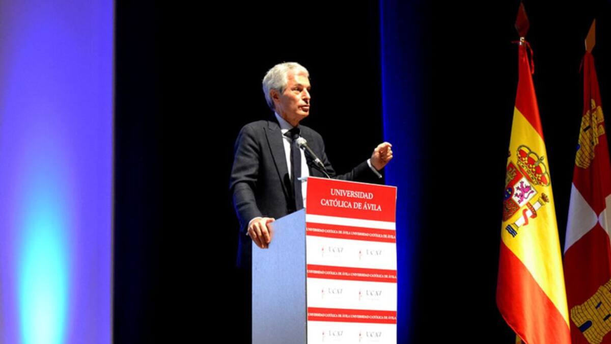 Adolfo Suárez Illana inaugura la 'Escuela de Otoño' de la UCAV