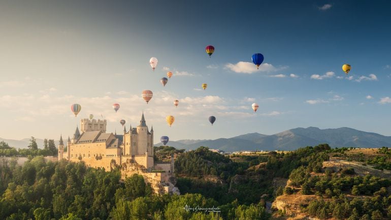 Los globos aeroestáticos tomaron el cielo de Segovia este fin de semana