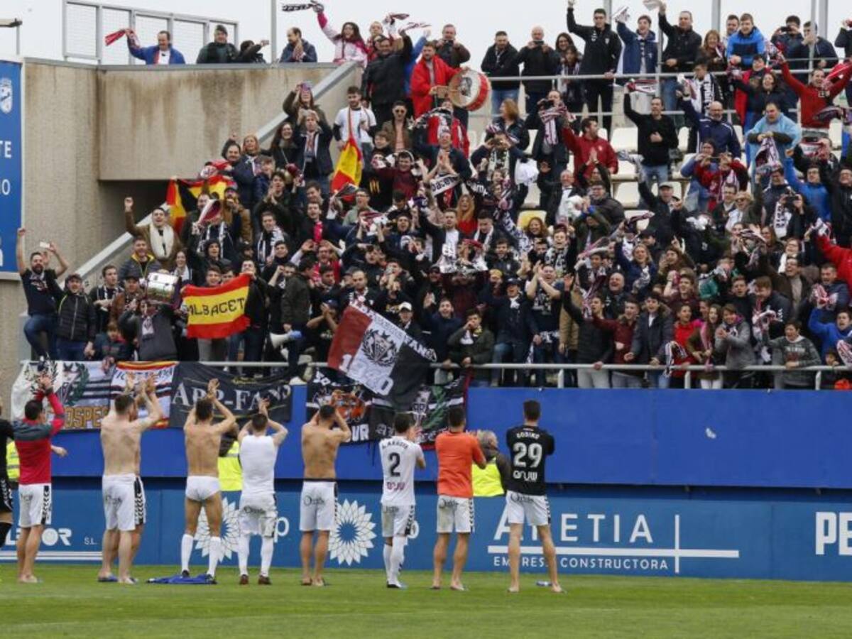 Un revulsivo Acuña hace que el Albacete consiga la victoria en Lorca