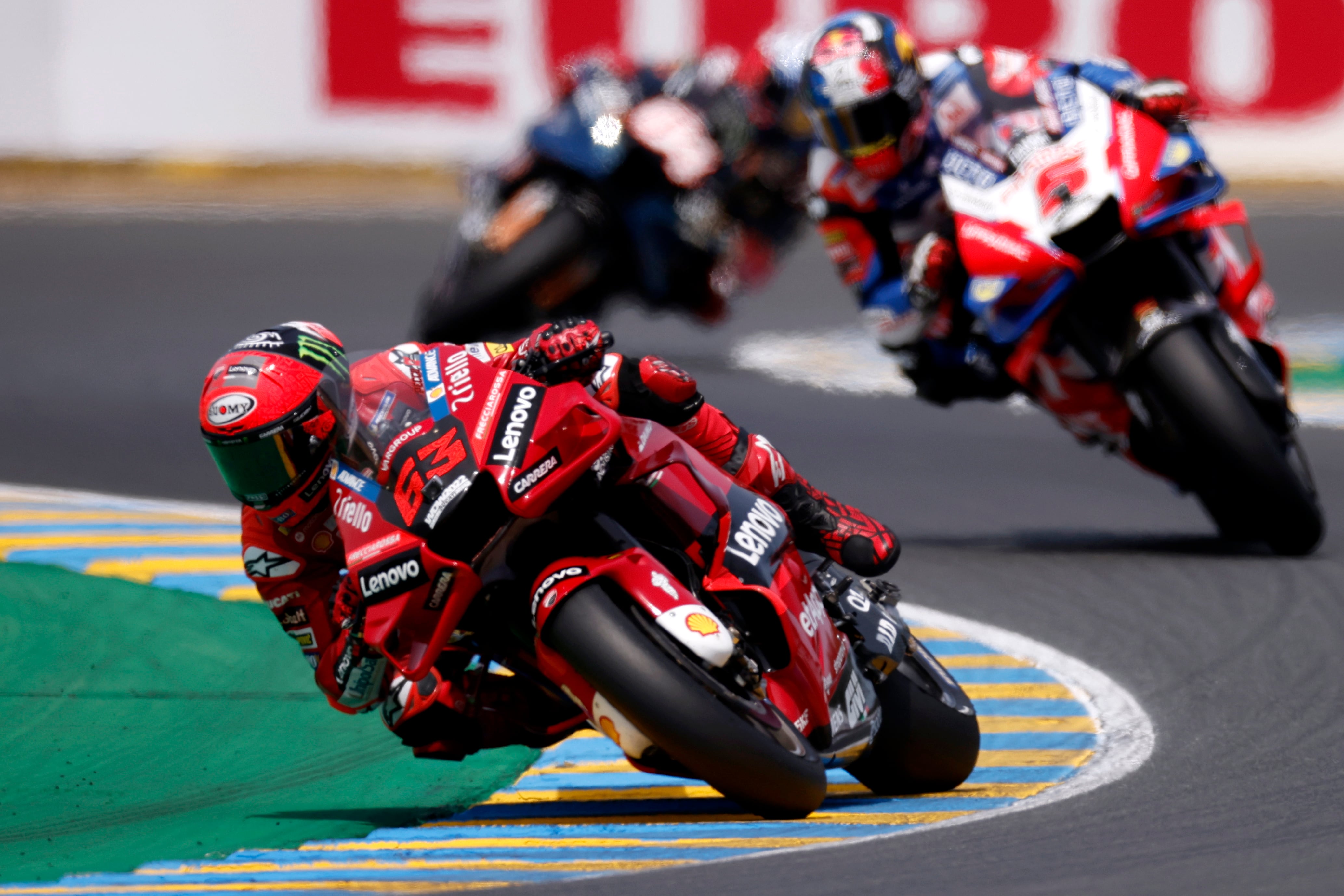 Bagnaia saldrá primero en el Gran Premio de Francia de MotoGP EFE/EPA/YOAN VALAT