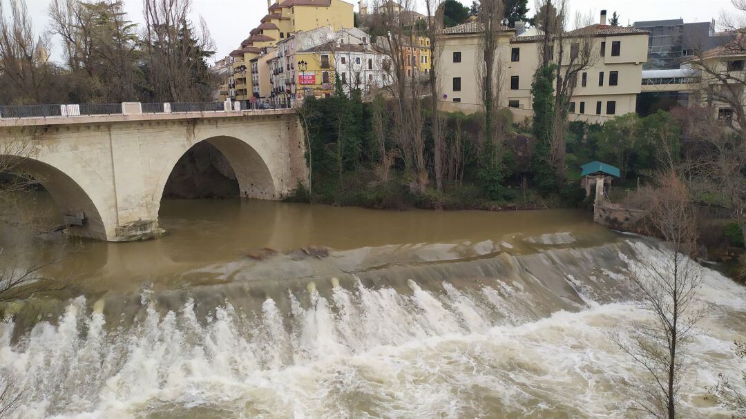 Crecida del río Júcar a su paso por San Antón por las lluvias de los últimos días