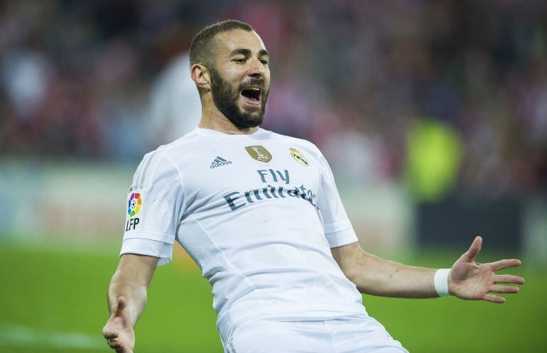 Benzema celebra su primer gol ante el Athletic de Bilbao
