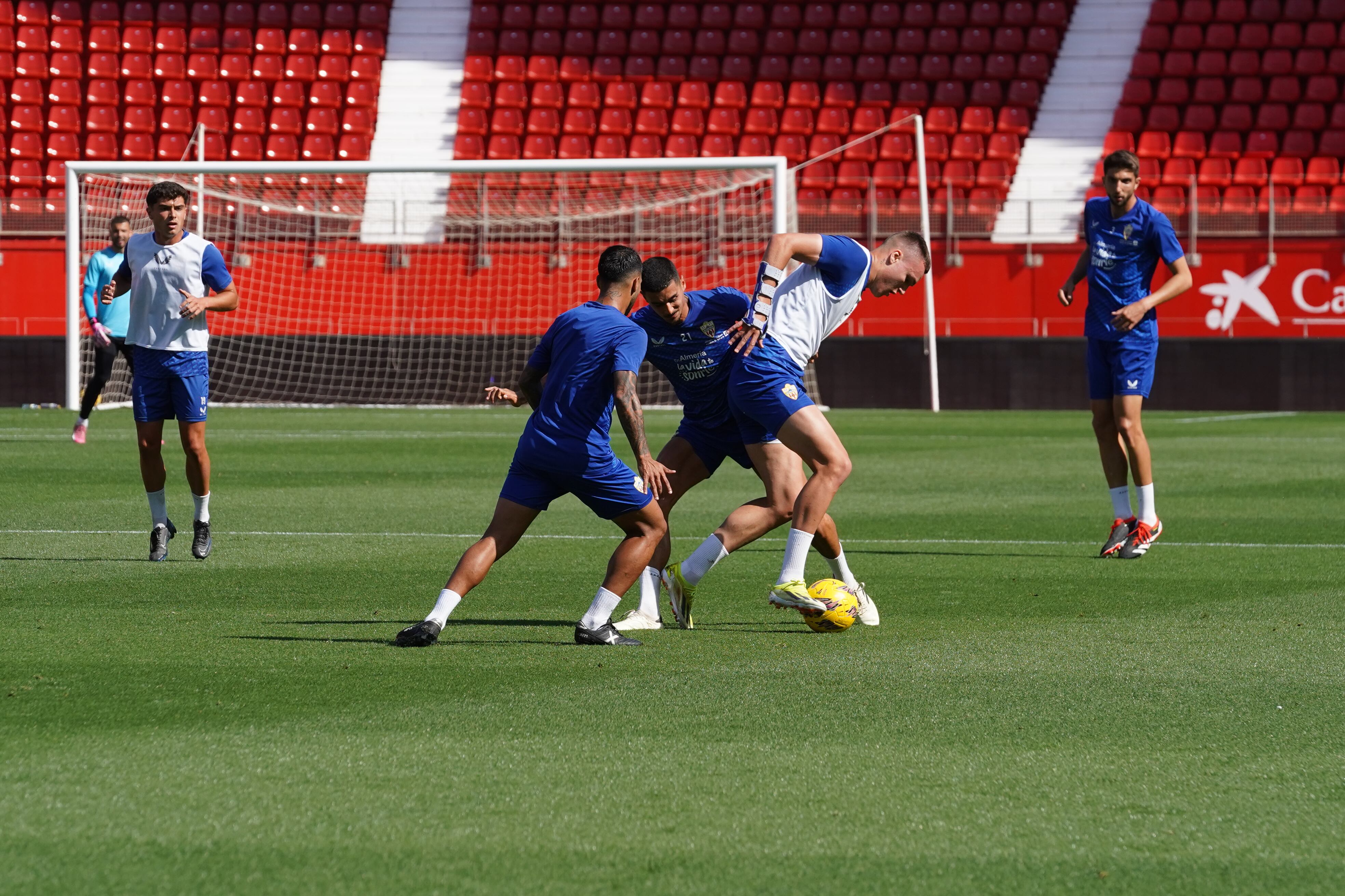 El último entrenamiento ha sido a puerta cerrada.