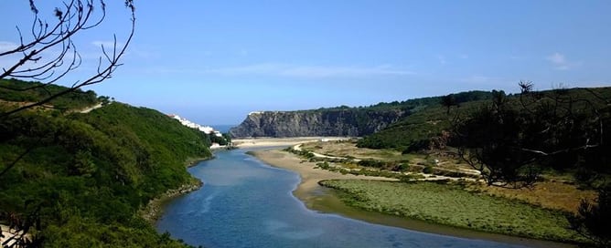 Pausa #1 comienza en enero de 2014 y para su primera parada recala en una típica quinta portuguesa, junto al río Ceixe