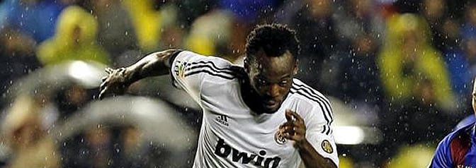 Essien, durante un partido con el Real Madrid