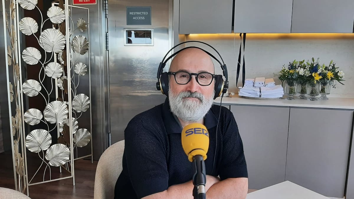 Javir Cámara: "Quiero seguir disfrutando de mi trabajo y del afecto del publico muchos años mas"