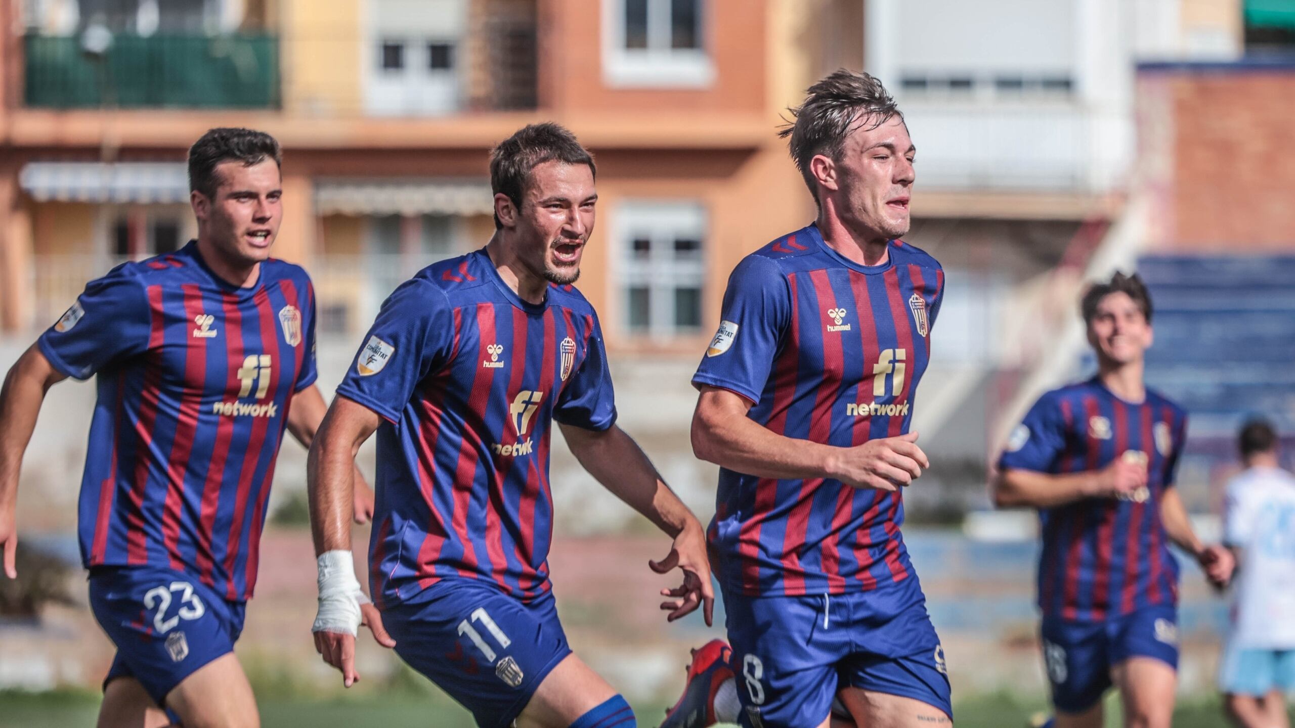 Los primeros en pisar el césped han sido el Eldense "B" y el Juvenil "A"