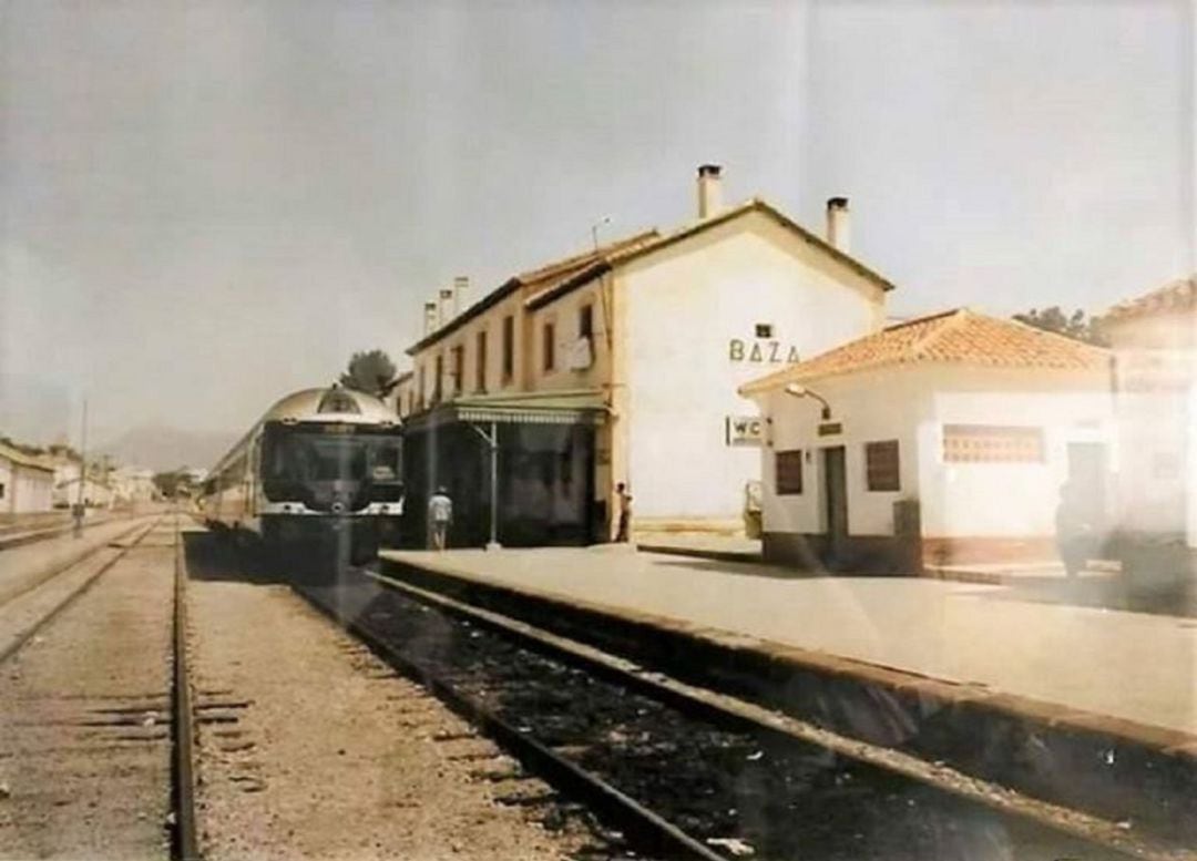 Antigua estación del ferrocarril de Baza