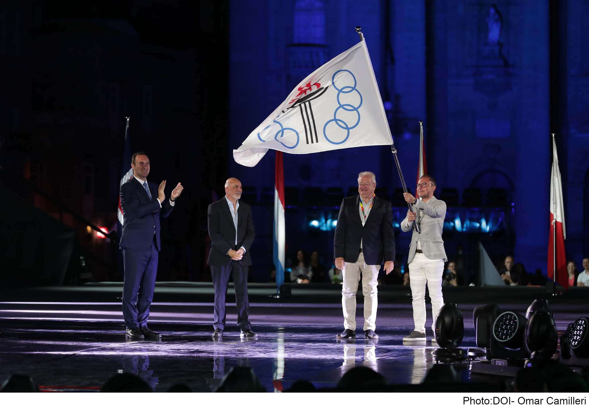 El cap de Govern i el president del COA recullen el testimoni dels jocs dels petits estats d'Europa.