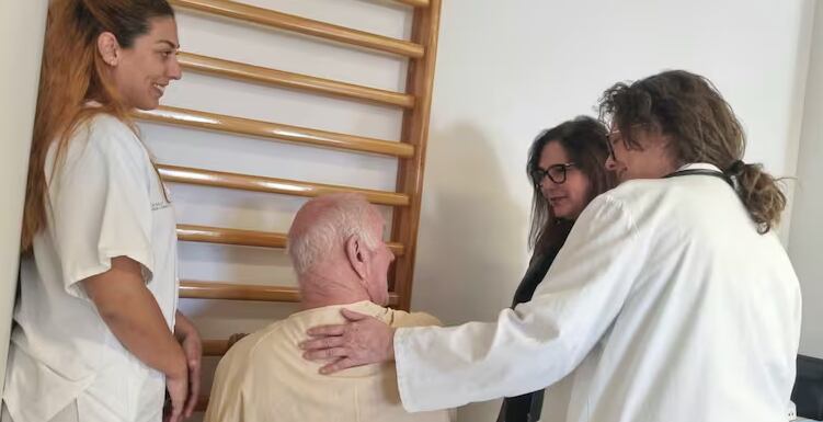 García en la inauguración de las primeras plazas de la Unidad