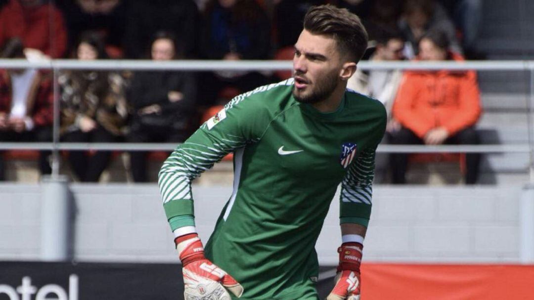 San Román en un partido con el Atlético de Madrid