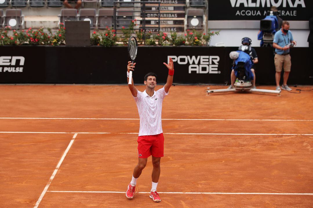 Novak Djokovic celebrando la victoria ante Koepfer en Masters 1.000 de Roma. 